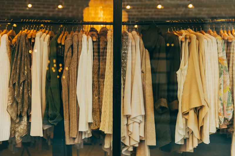 Stradivarius: Νέες Παραλαβές & Special Prices στη Μόδα